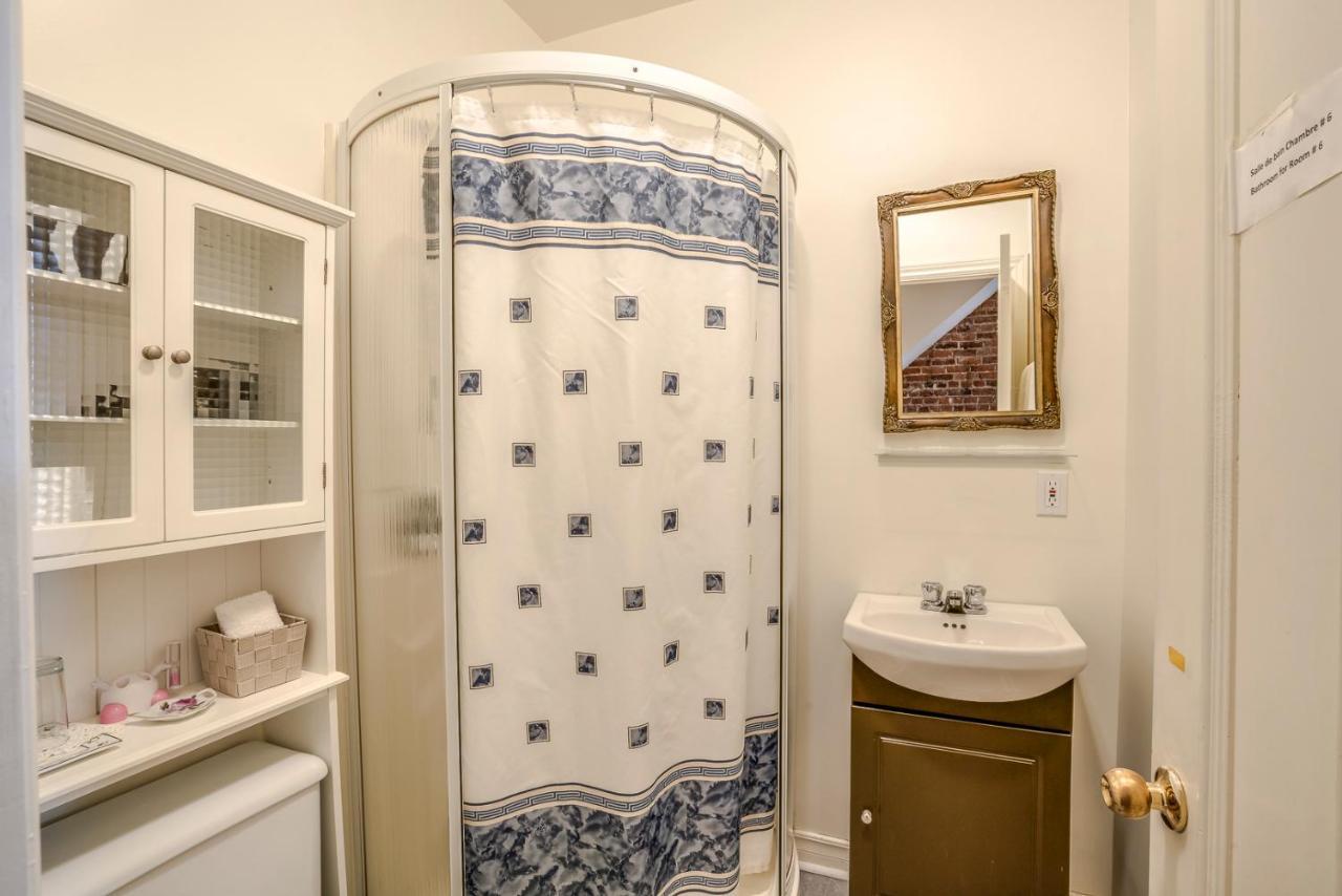 Manoir Mon Calme Bed & Breakfast 3*