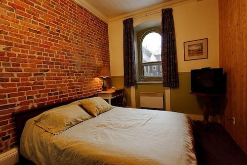 Manoir Mon Calme Bed & Breakfast Quebec City